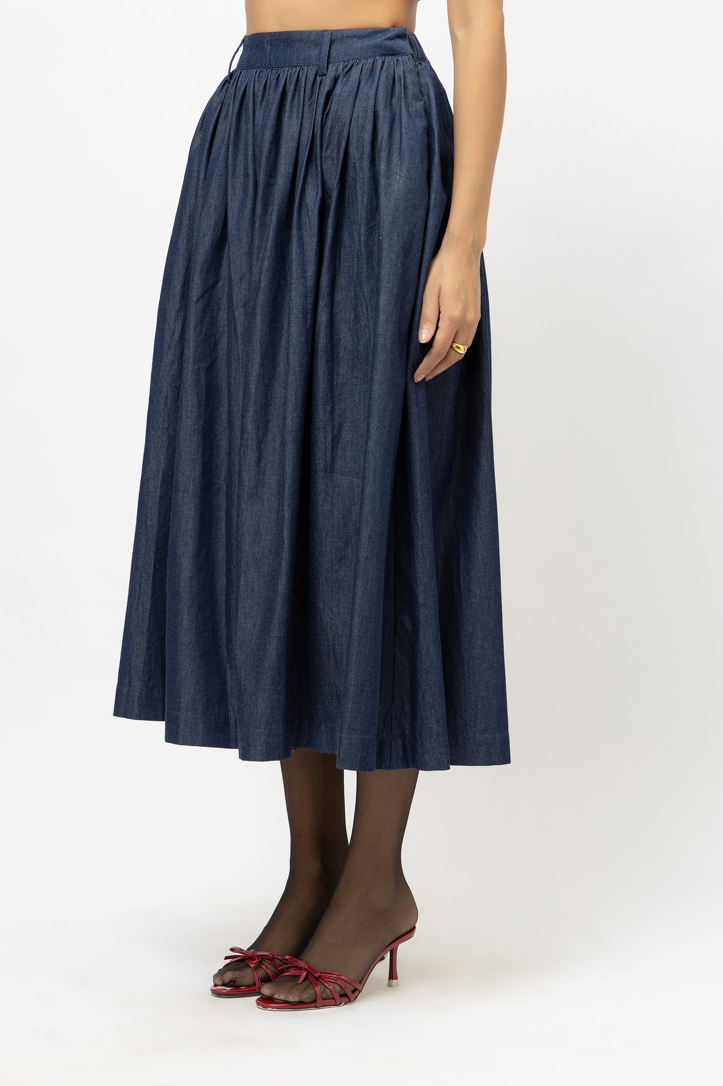 Contrast Belt Skirt Set