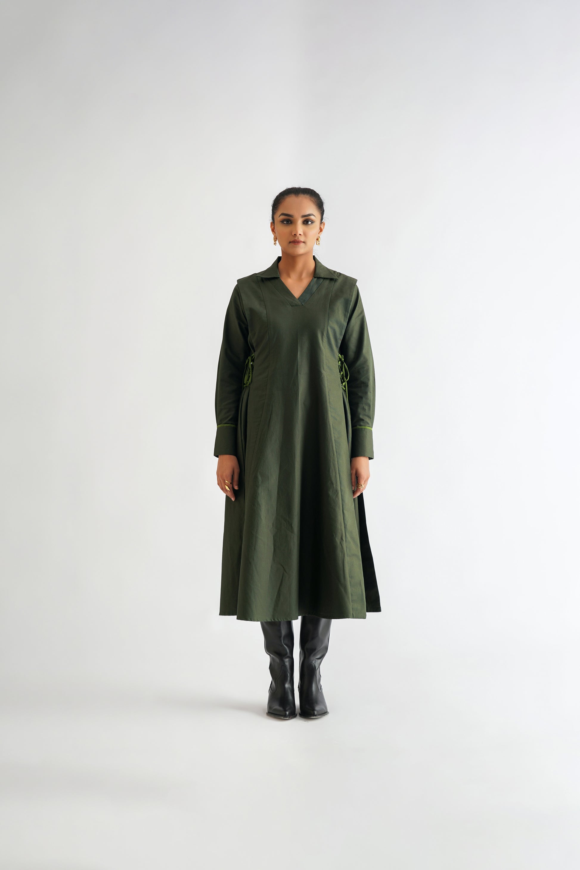 Power Pleated Dress Green – A LINE STORE - Main Image